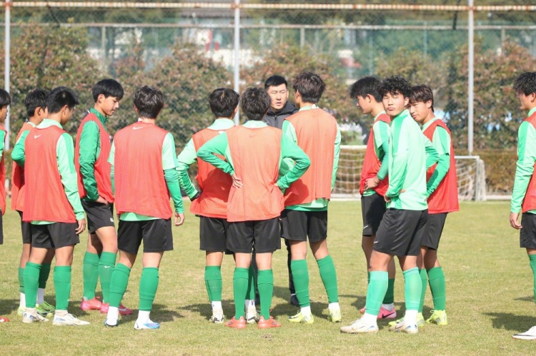  浙江U18、U16兩隊(duì)已前往日本橫濱和琦玉，進(jìn)行為期約10天的拉練