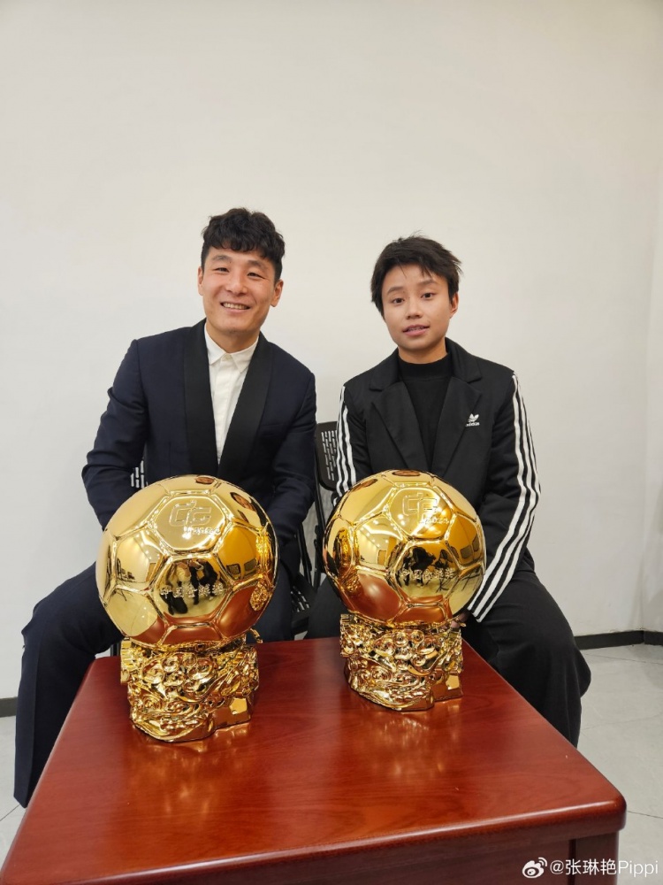  張琳艷社媒曬與武磊合照：感謝、榮幸、幸運，祝磊哥早日康復