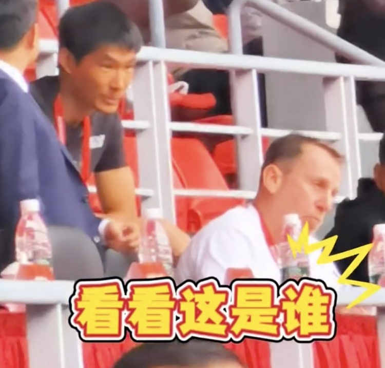  久爾杰維奇現(xiàn)身鹽城，現(xiàn)場觀看中國U22國足vs韓國