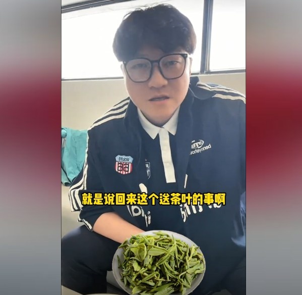  趙鵬：不太清楚賈秀全要球員買茶葉的段子，但這在現(xiàn)實中也正常