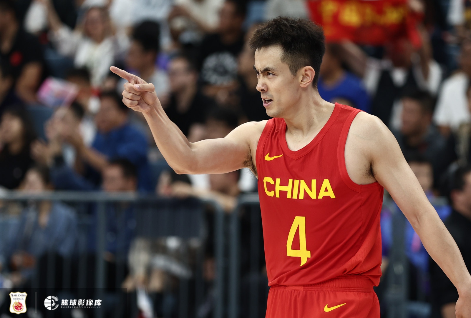  攻防俱佳！趙繼偉半場拿到6分1板4助2斷 正負值+14