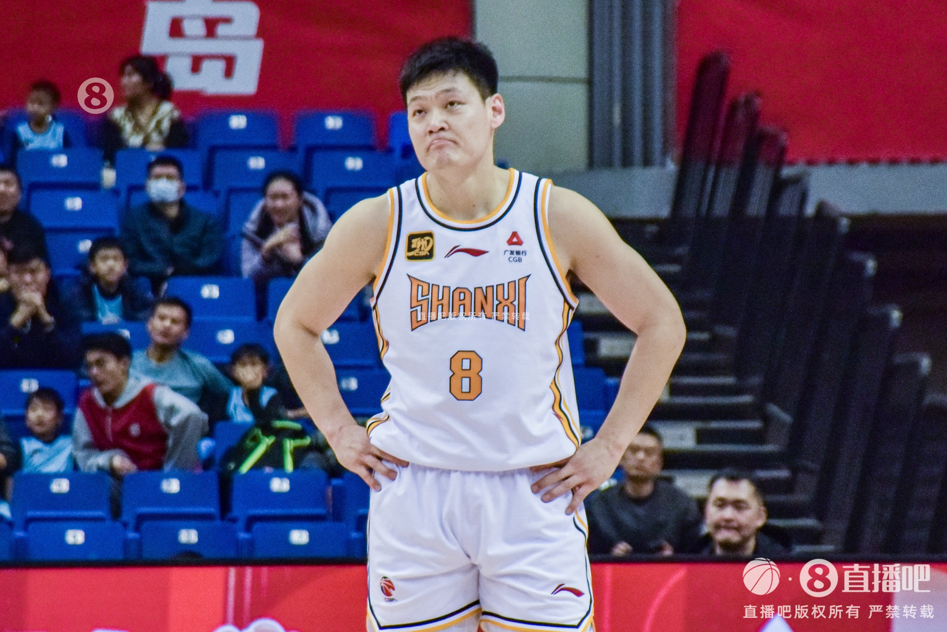  表現(xiàn)平平！張寧11中4拿到11分3板4助&三分8中2 有5犯規(guī)