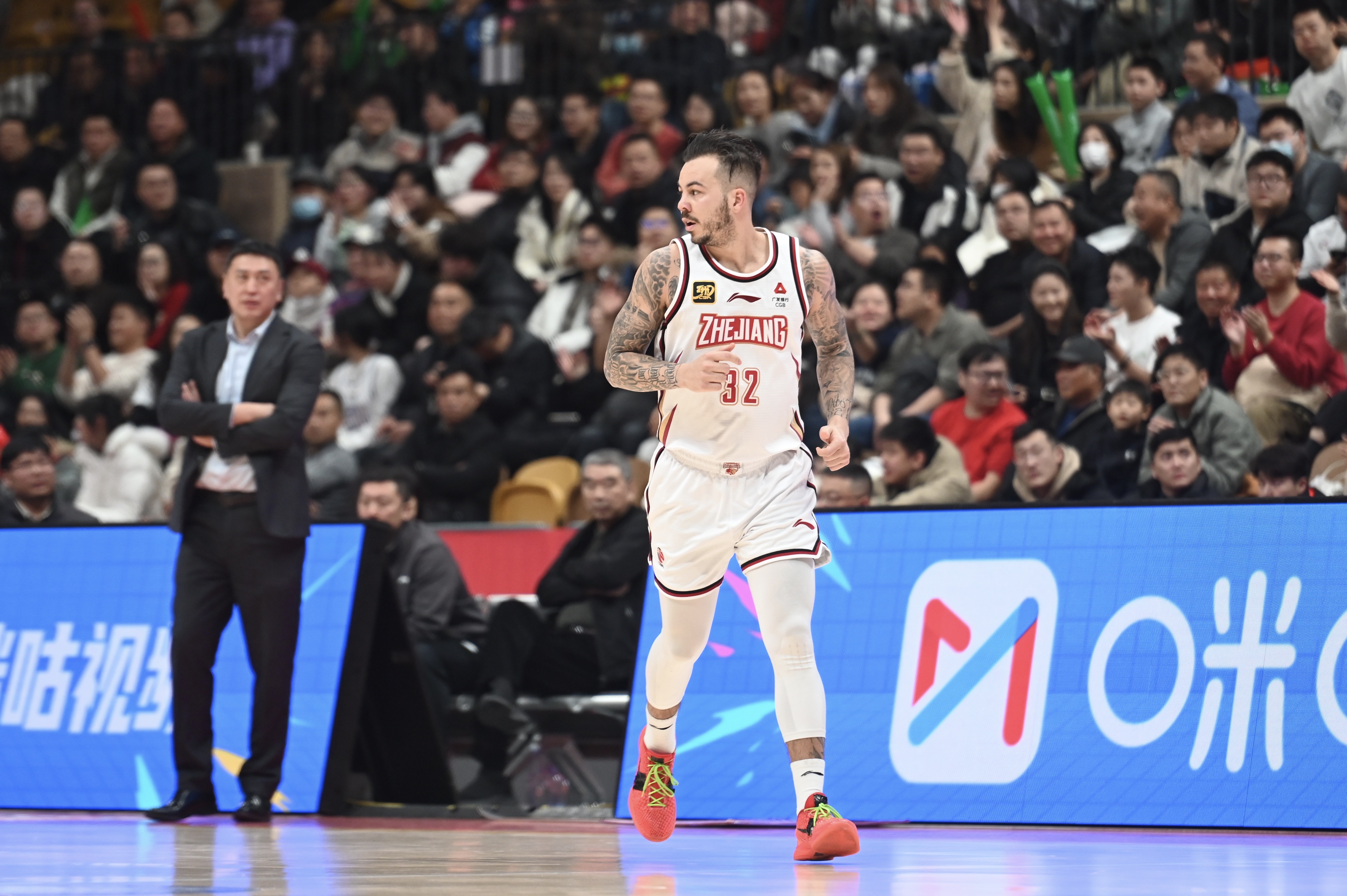  得分爆炸力！約克23中13得34分2板8助4斷 三分11中6